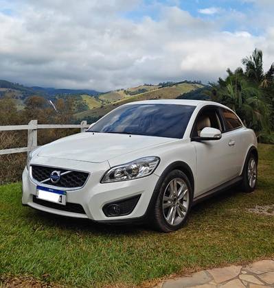 VOLVO C30 2.0 GASOLINA 2P MANUAL VOLVO C30 2.0 GASOLINA 2P MANUAL